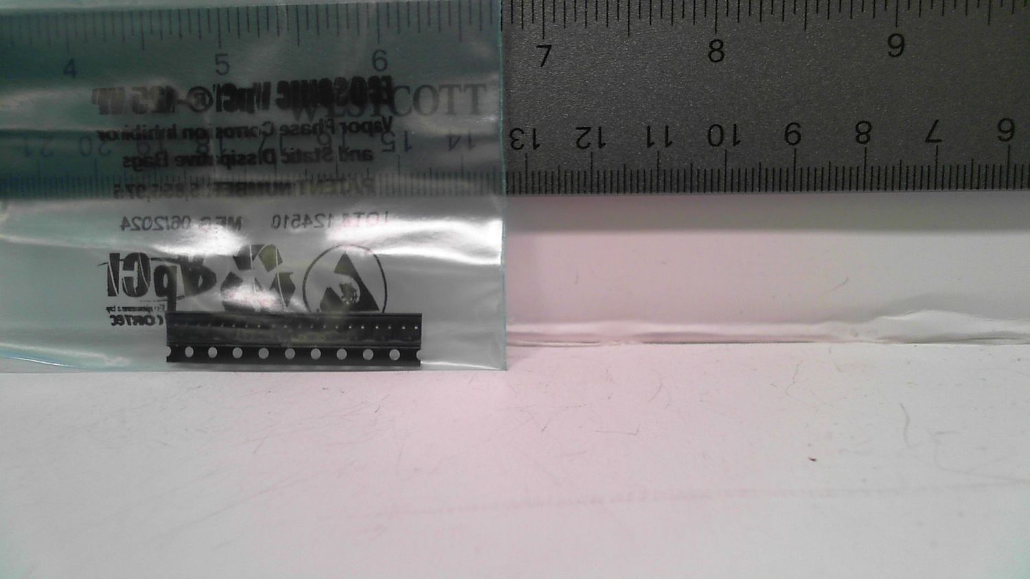 SMD P Channel MOSFET 50V 130mA