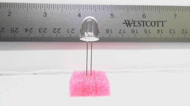 LED - Red (clear/white unlit) - 10mm