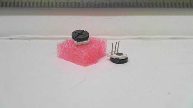 Potentiometer - 100 Ohm - Knob/Dial