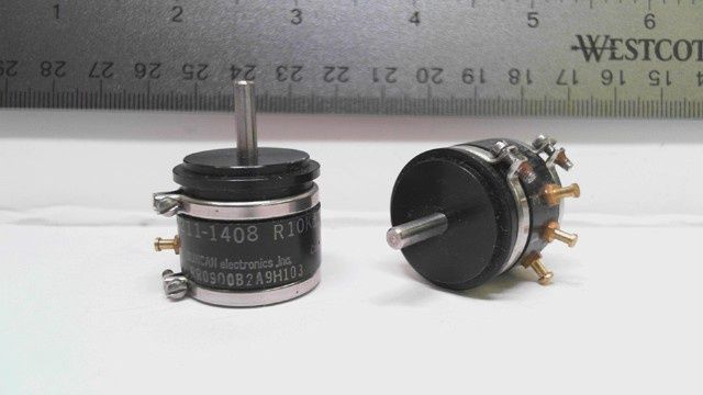 Precision Potentiometer - 10k Ohm - Knob