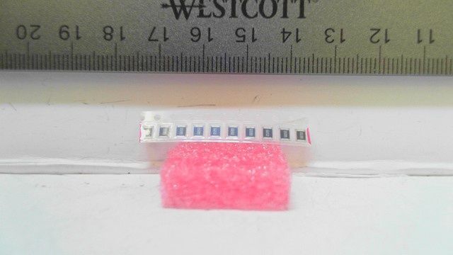 Resistor SMD - 665 Ohm