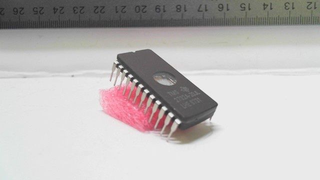 IC - TMS2732A-20JL - UV EPROM