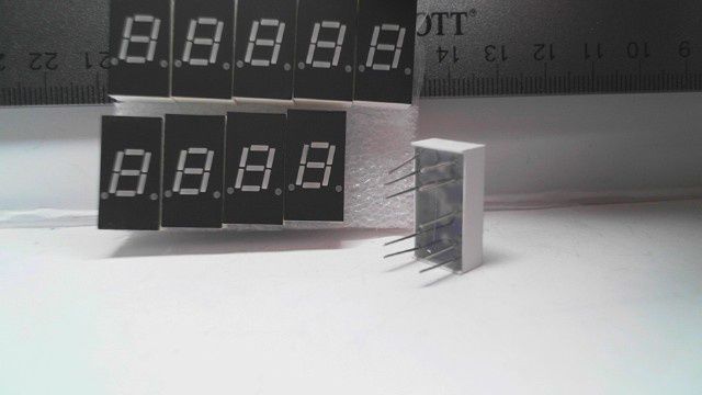 LED Display - Seven Segment - Single Digit (small) - version 9