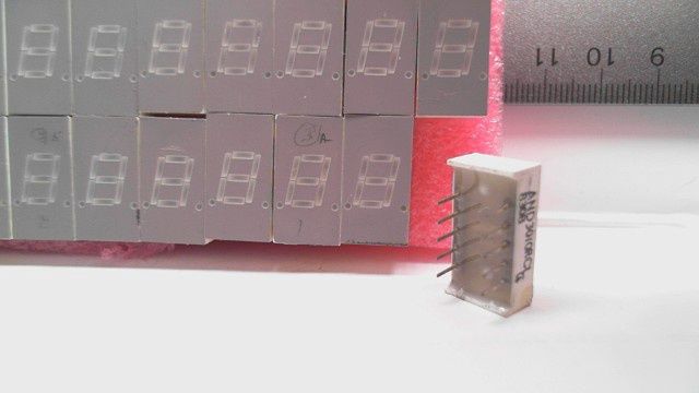 LED Display - Seven Segment - Single Digit (small) - version 8