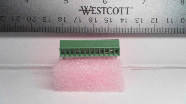 Screw Terminal - 12 Pin Wire Port