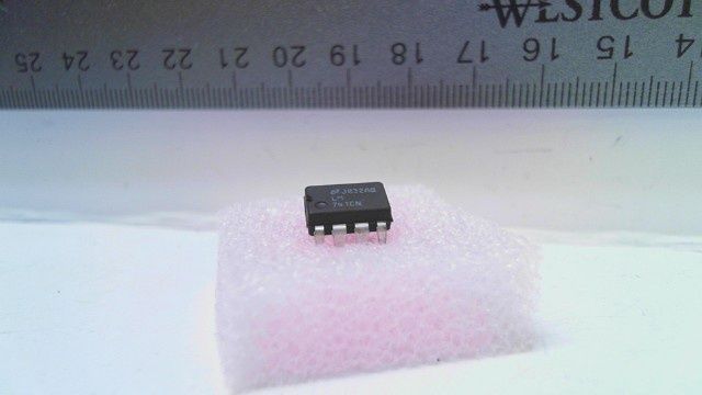 IC - LM741CN - Op-Amp