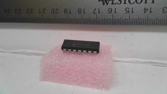 IC - PIC16F84A-20/P - 8 Bit 1.75KB  Flash