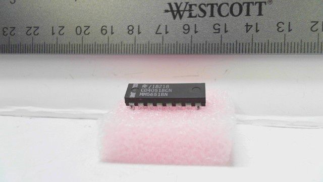 IC - CD4051 - 8:1 Analog/Digital Multiplexer/Demultiplexer