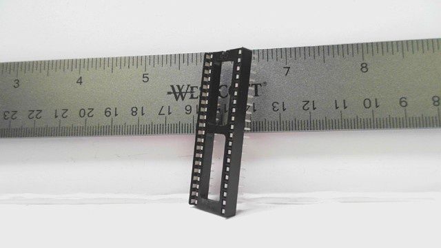DIP Socket - 40 Pin - 18x50mm square hole