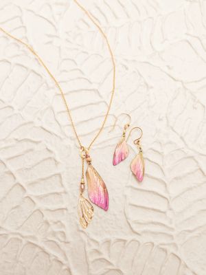 Flutterby Lariot Necklace in Pink