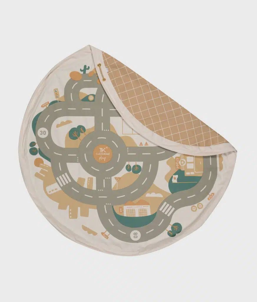 2-1 in playmat, storage and playing, Design: Desert City