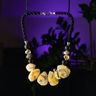 Unique premium mixed amber stones thic rope collar