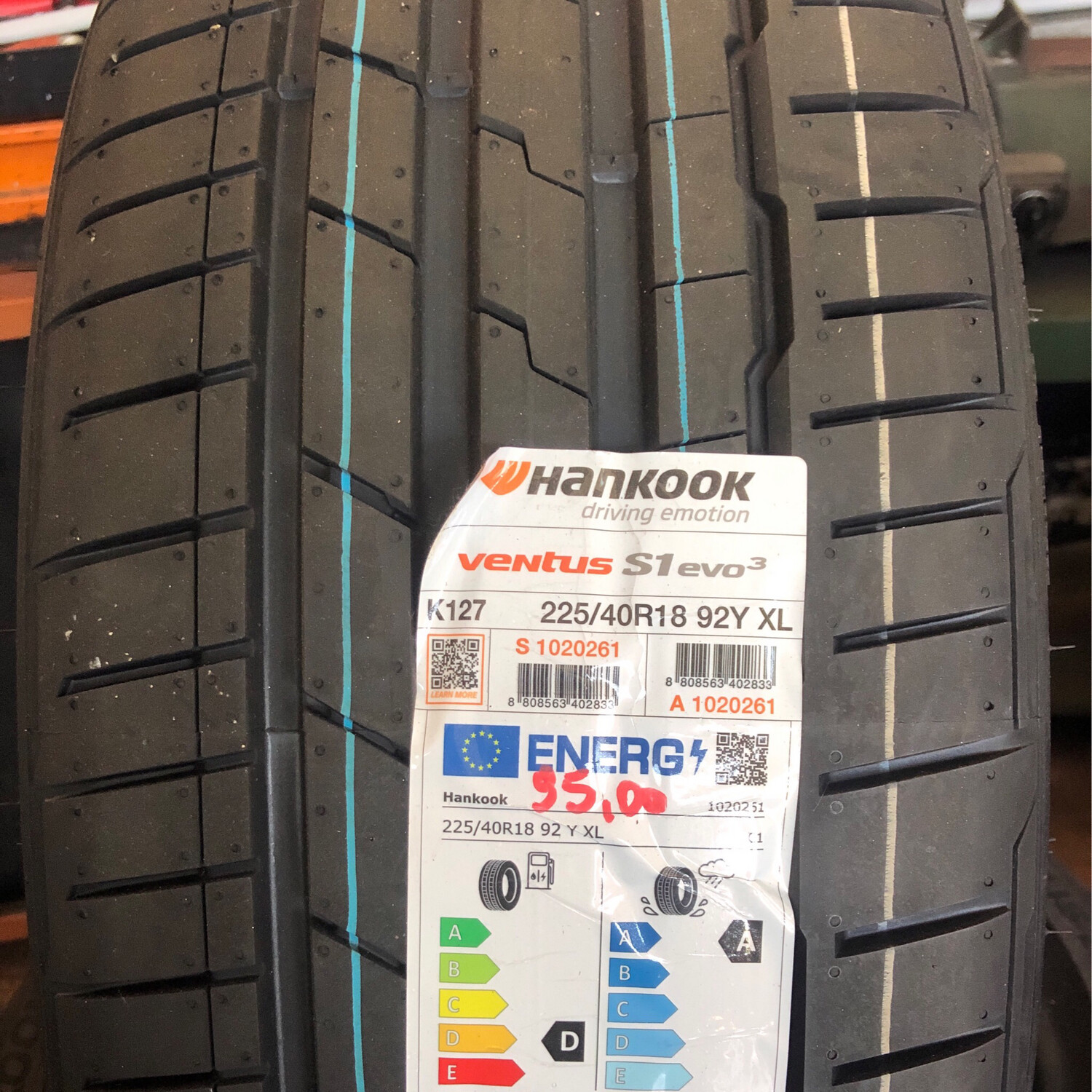 Coperture 225/40R18 TL92 Y XL Hankook K127