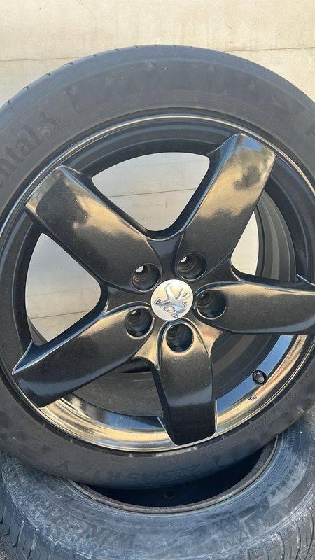 4 cerchi da 17 usati Peugeut