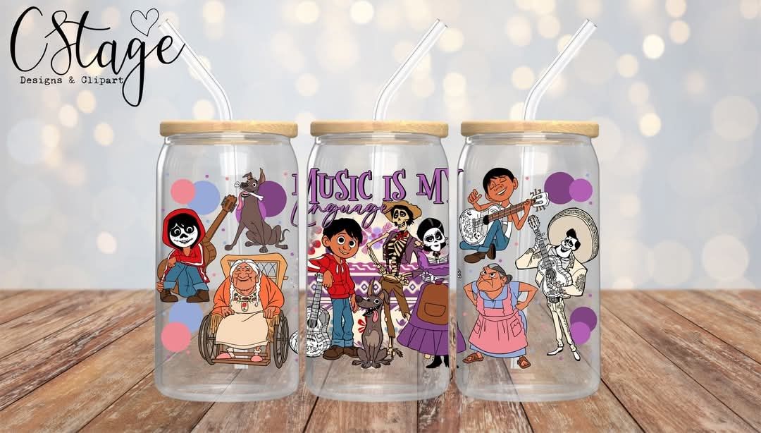 Music is my therapy glass cup