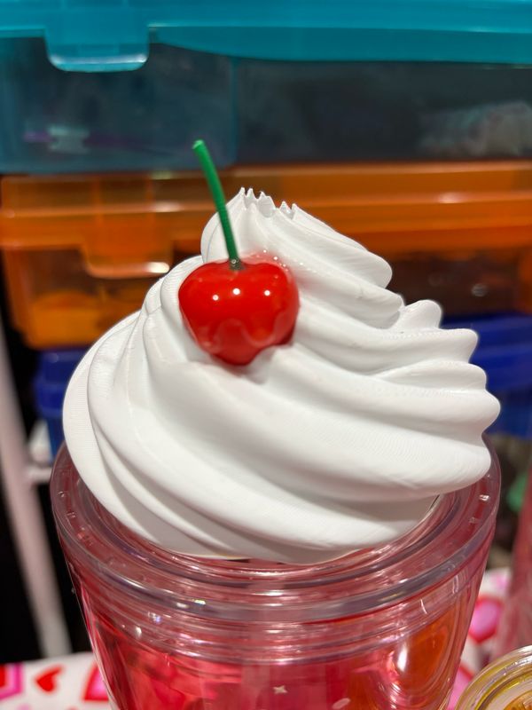 Whipped Lid Topper With Cherry 24 Oz Lid Size