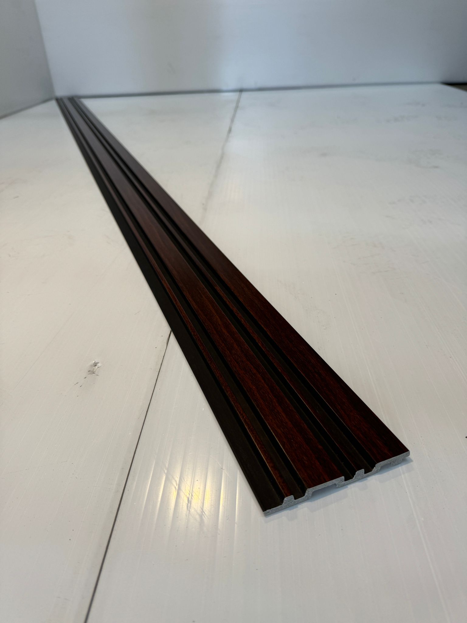 Internal Cladding In PS Mahogany Dark 2.7 M