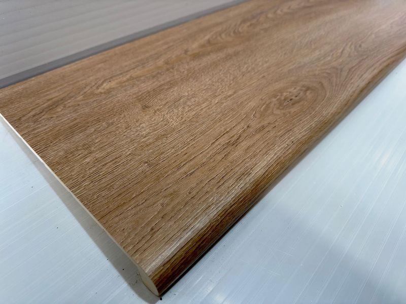 Stair case Champagne Oak Color