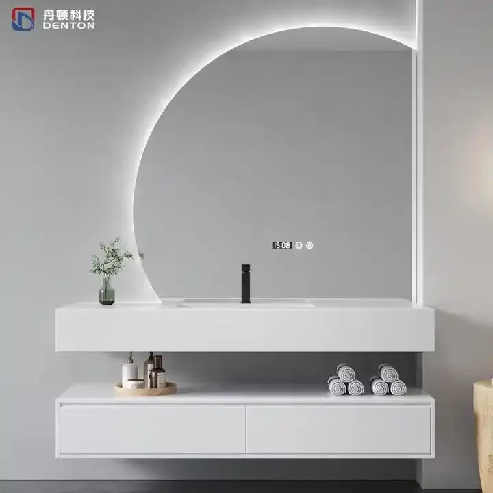 Mirror in Quarter Moon shape with LED- MIRHM900