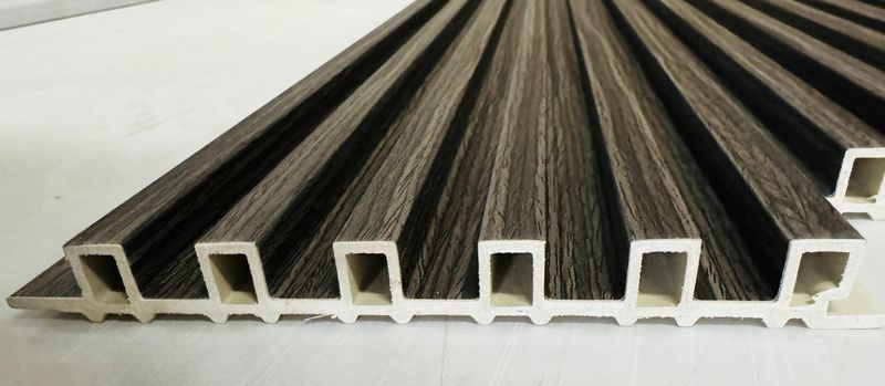Internal Cladding In Light Charcoal 2.7 M