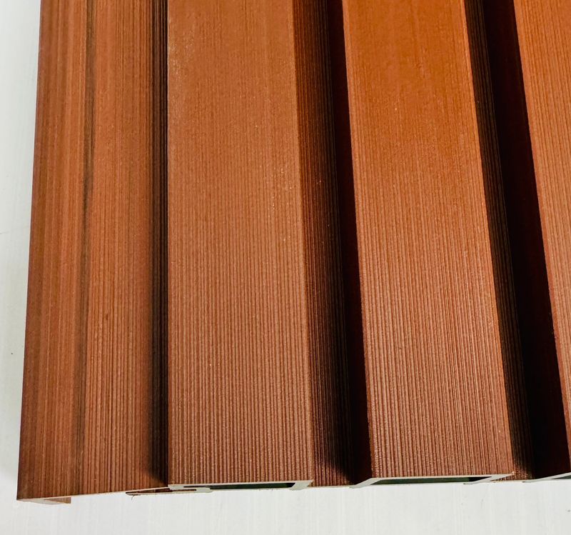 External Cladding In Mahogany 4 Slat 2.9 M
