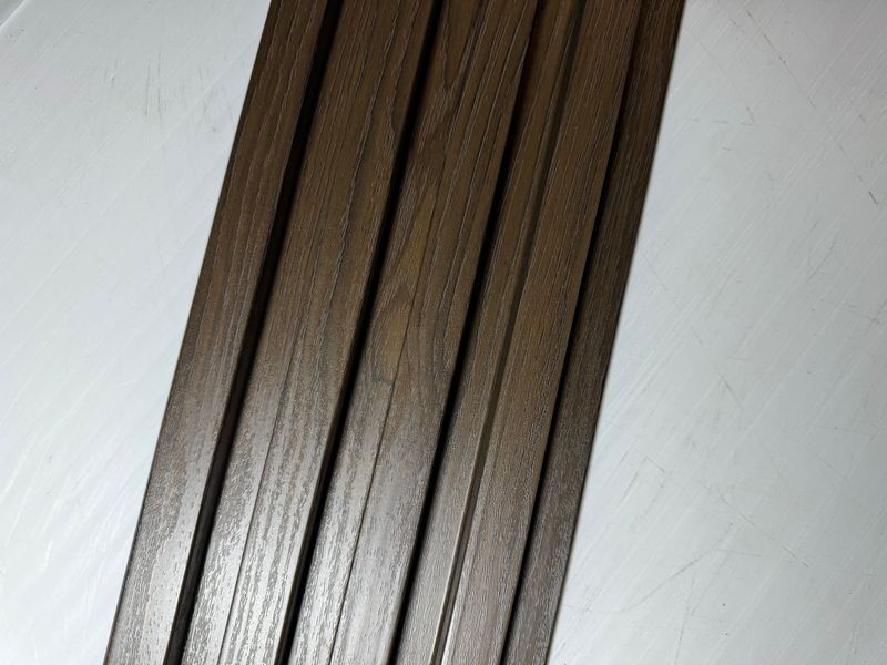 Internal Cladding In Rose Wood 2.7 M