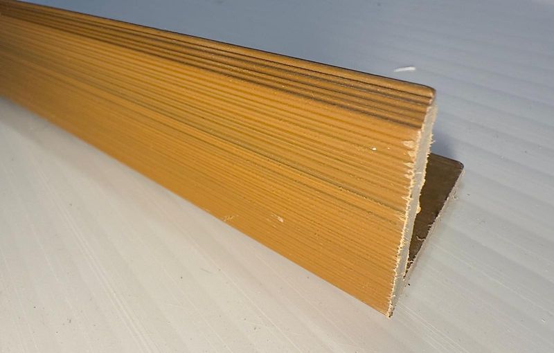L Corner External Capping In Brown 2.9 M