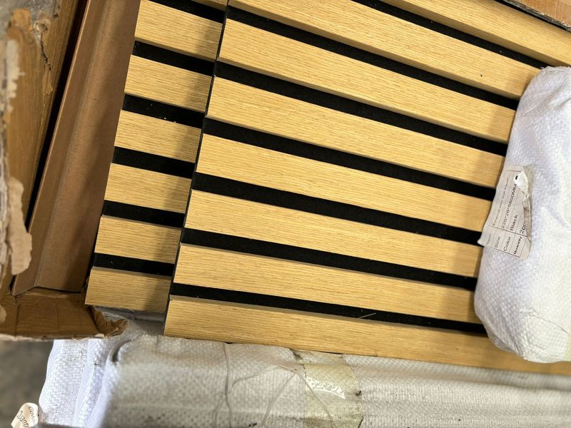 Acoustic Panel/WPC Core 3 Sides In Natural Oak 5.8 M