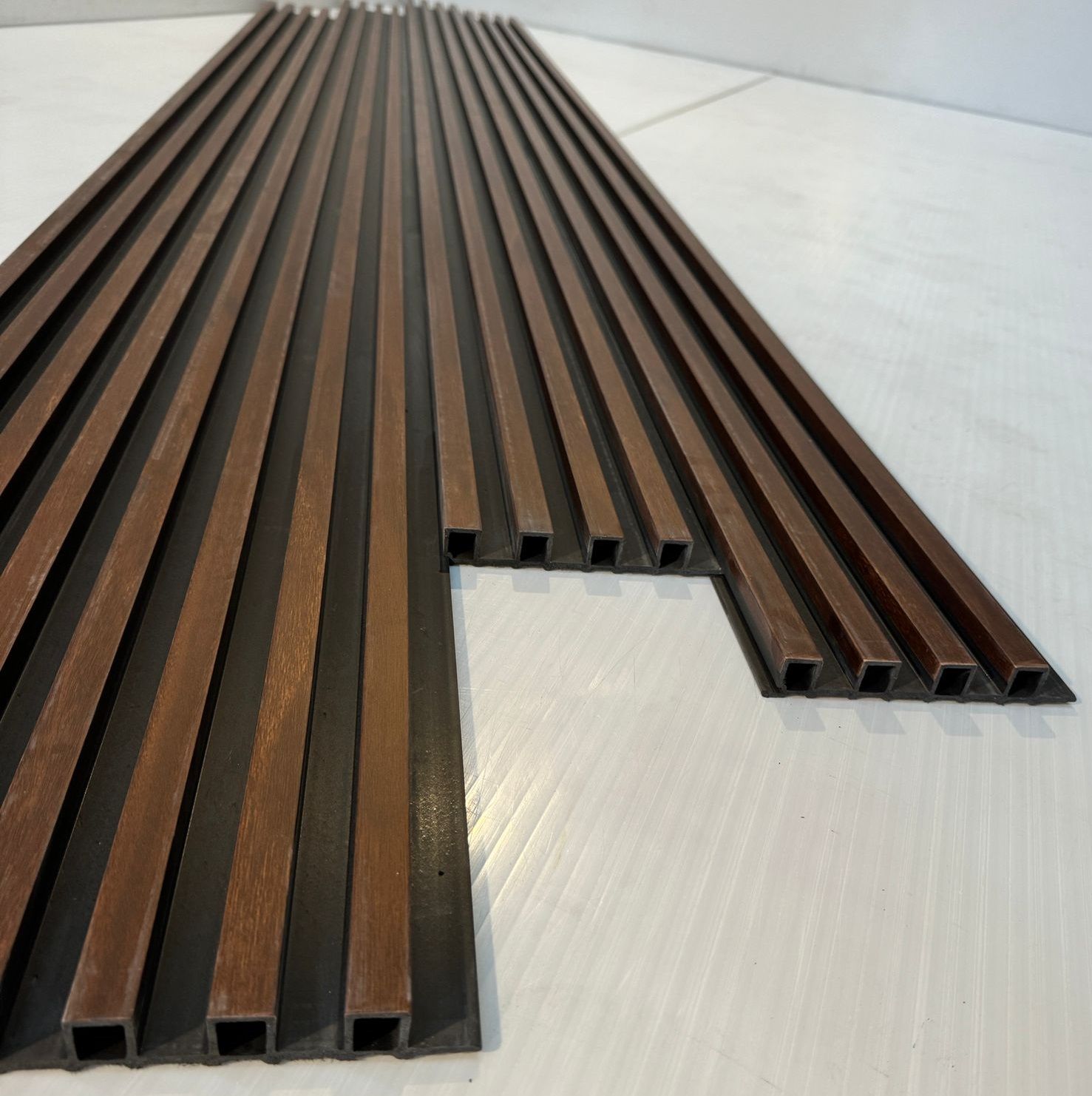 Internal Cladding In Dark Ebony 2.7 M