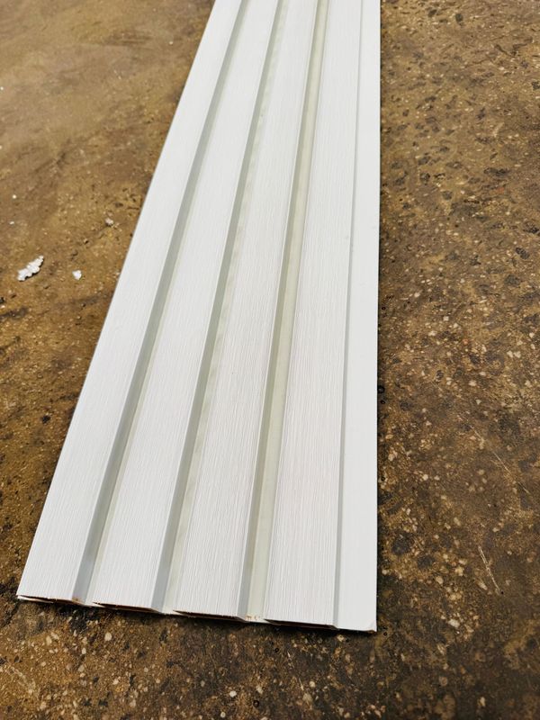 External Cladding White Color 4 Slat 2.4 M