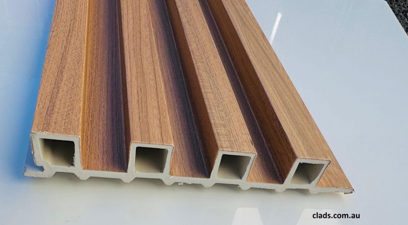 Internal Cladding 24MM In Teak 4 Slat 5.8 M
