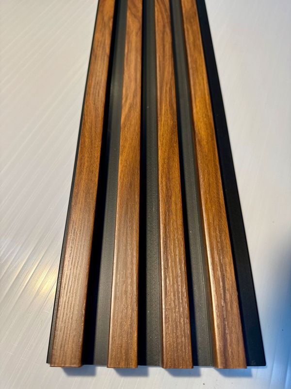 Internal Cladding in Half Black Ebony 2.7 M