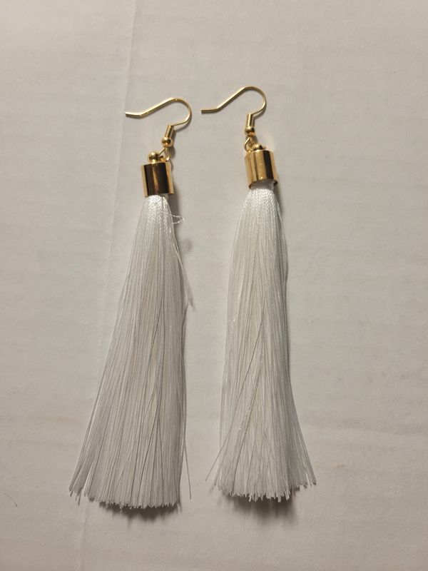 "Snowdrop Serenity Earrings