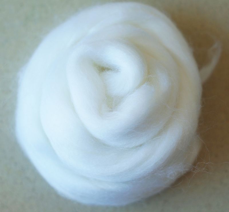 Kammzug  Schnee - reine Wolle (Merino) 10g • weitere Knäuelgrößen verfügbar