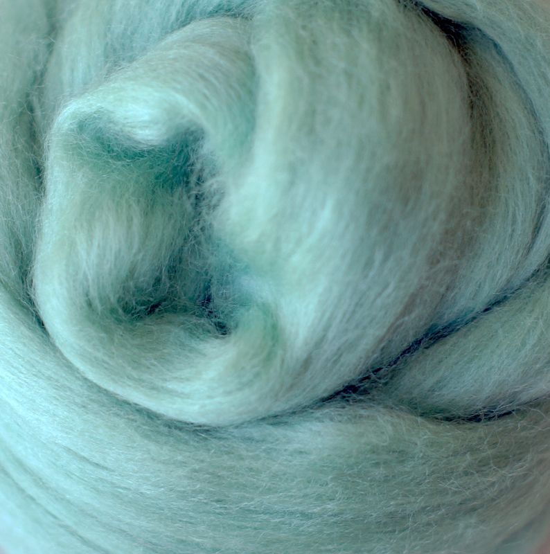 Kammzug  Mint - reine Wolle (Merino) 10g • weitere Knäuelgrößen verfügbar