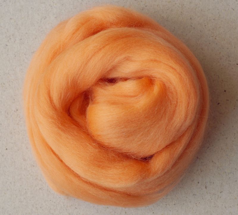 Kammzug  Pfirsicheis - reine Wolle (Merino) 10g • weitere Knäuelgrößen verfügbar