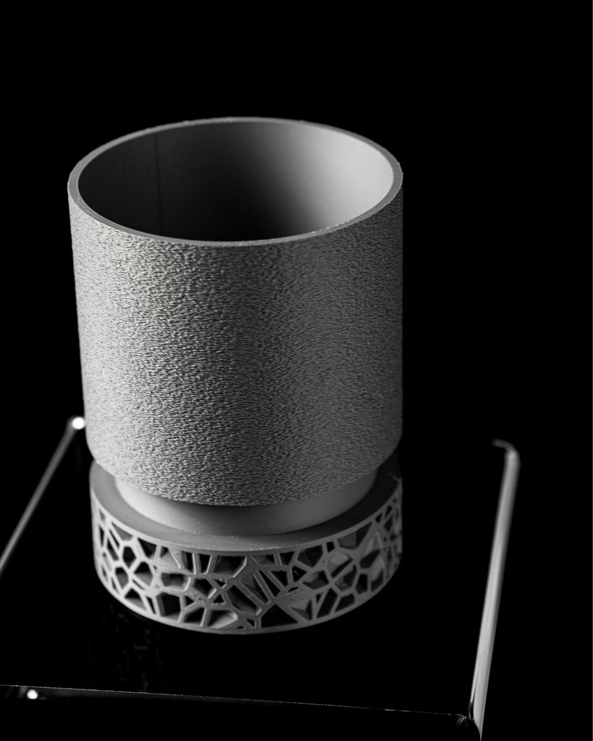 VORI w/ Base Planter Pot