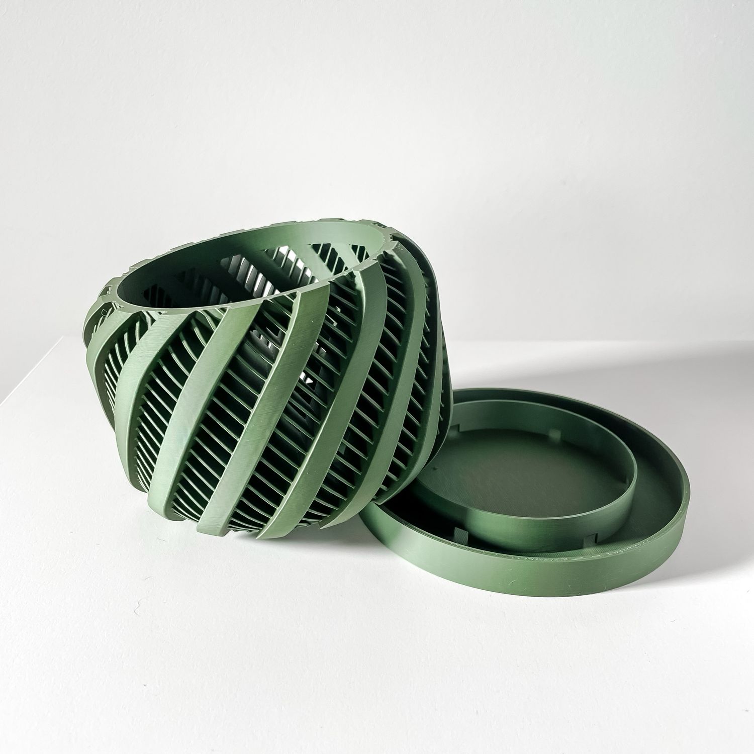 The ARNO Orchid Planter Pot