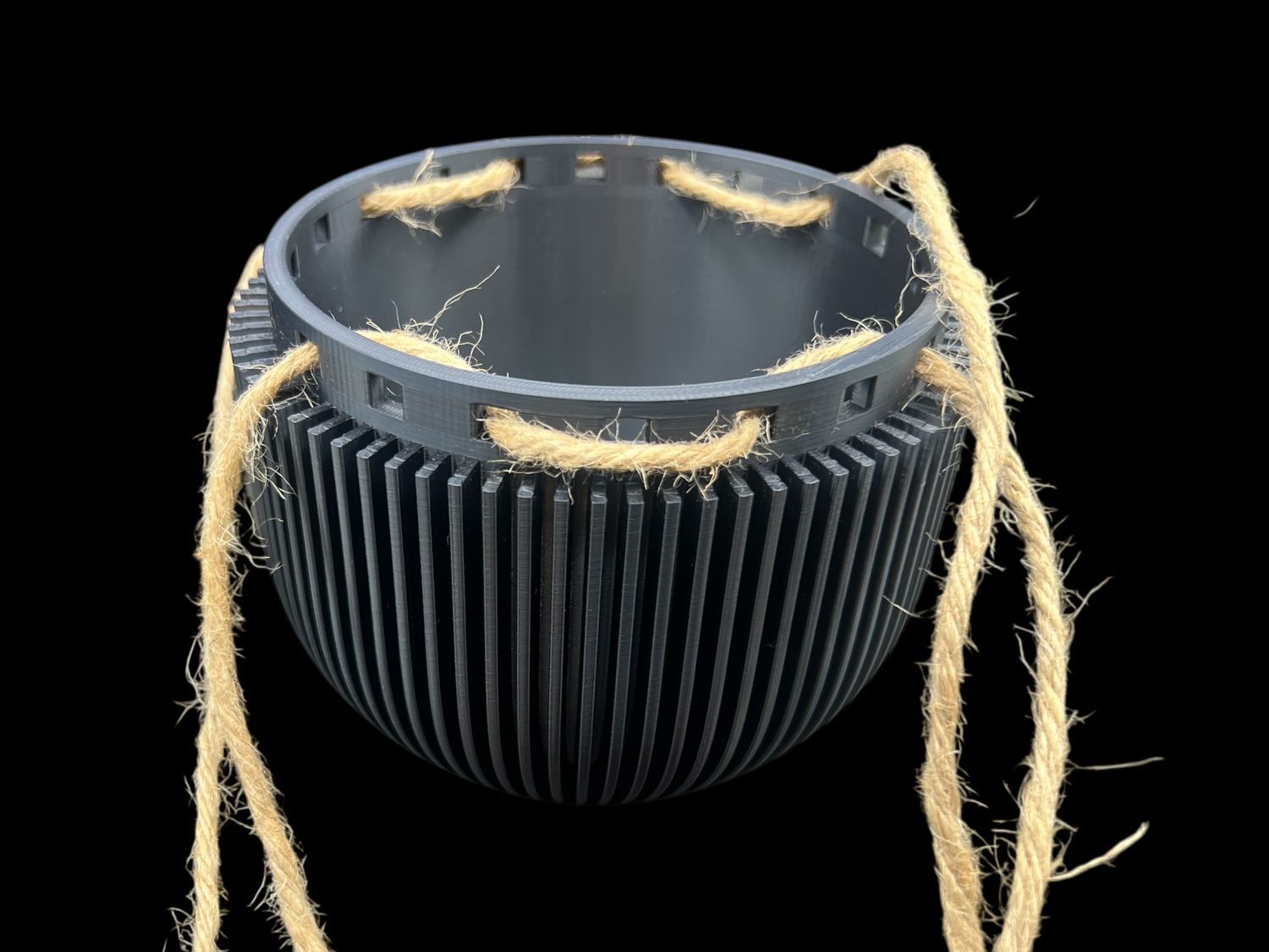 The JANI Hanging Planter 