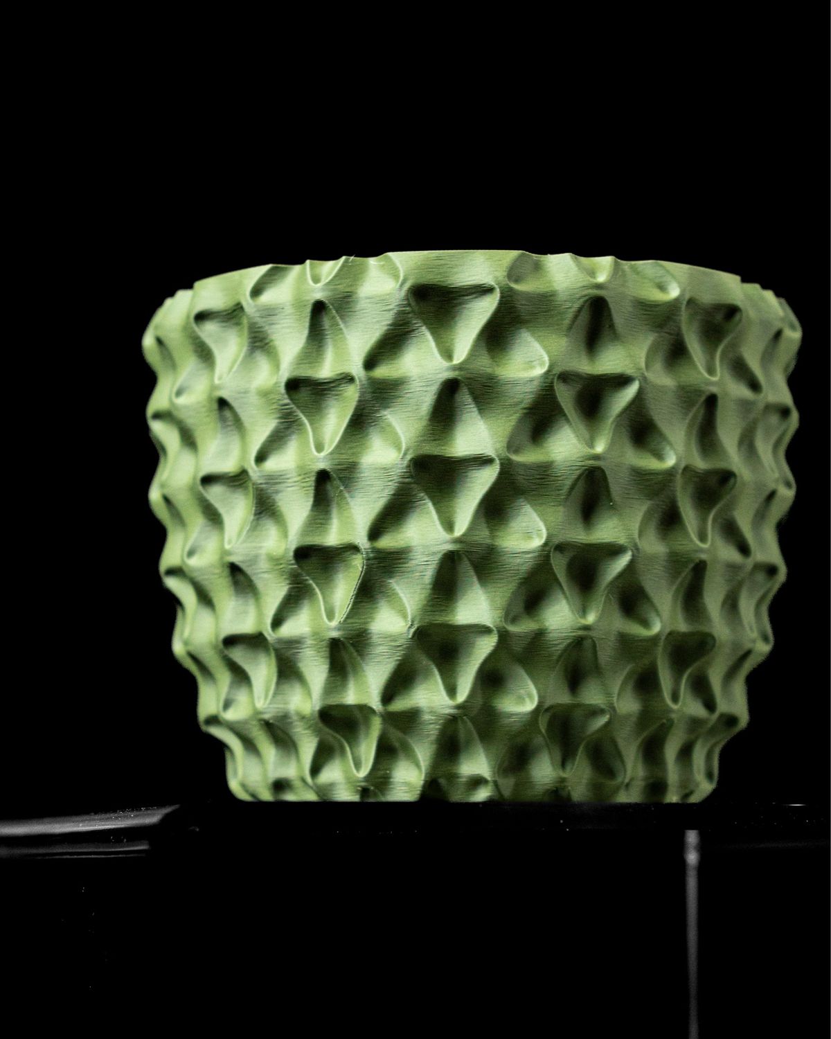 The TRIWAVE Planter Pot