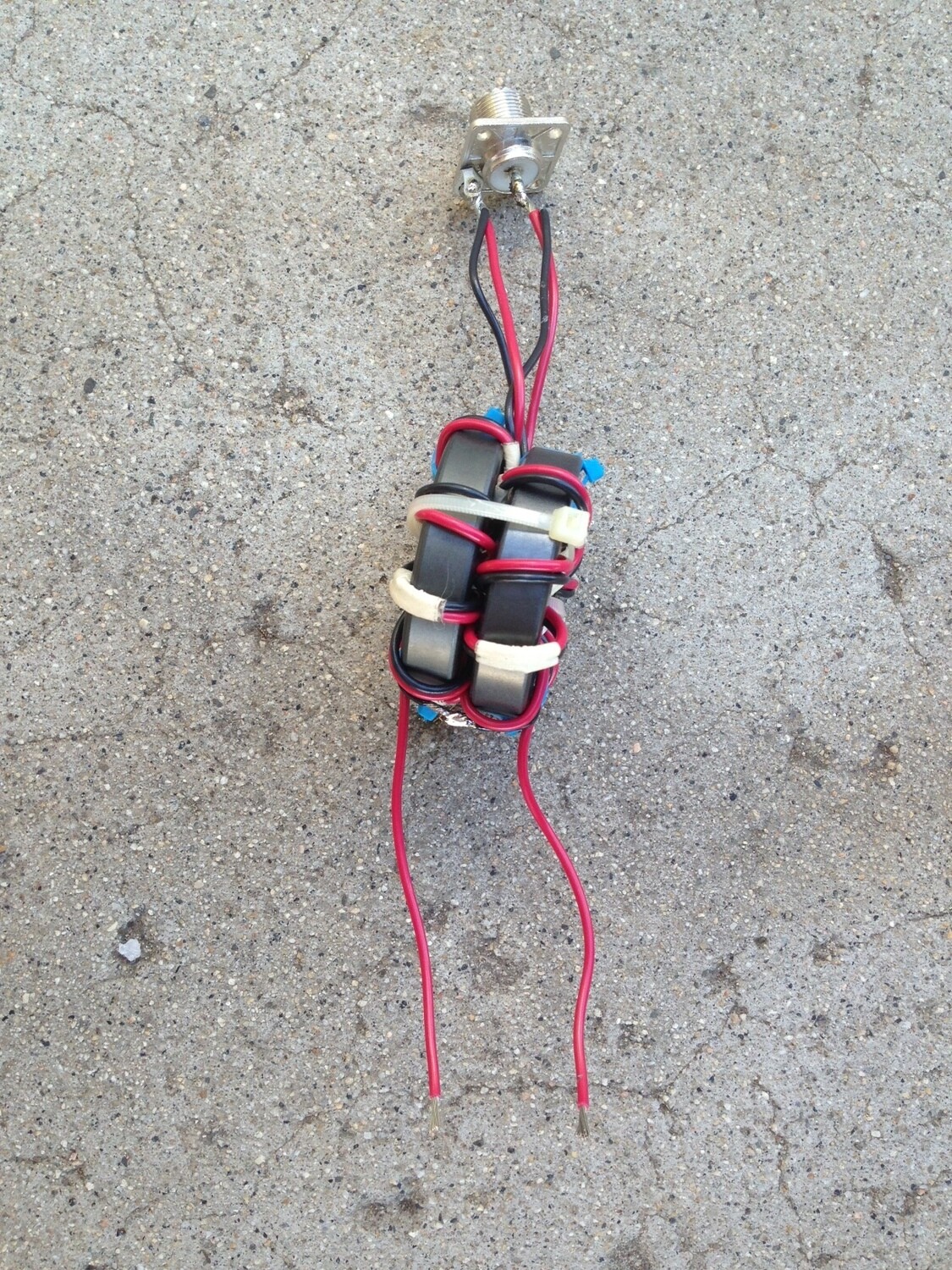 50:200 ohm (4:1) Dual Core Current Balun Kit, 1-55 MHz, 1500 watts PEP, for OCF, Loop, Ladder Line Antennas