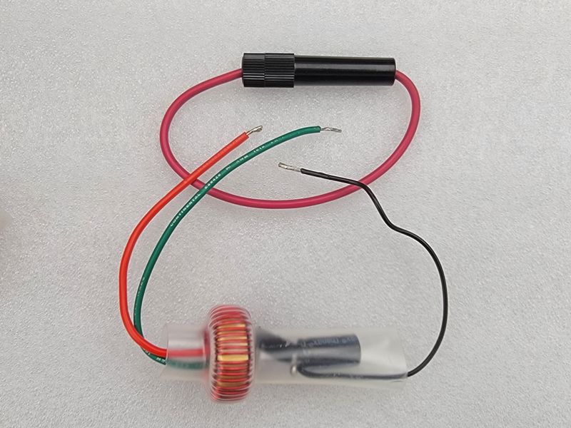 30-AMP (PEAK) IN-LINE DC NOISE FILTER for 12 VOLTS, ALTERNATOR, PULSE NOISE SUPPRESSION WITH FREE FUSE HOLDER