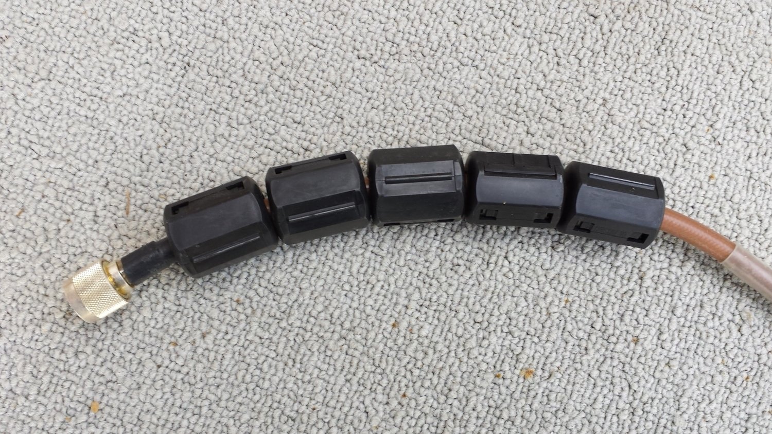 Snap On RF Choke/Isolator - 3/4&quot;/18.7mm cable, 5/10/15 Bead Option, 1-300 MHz