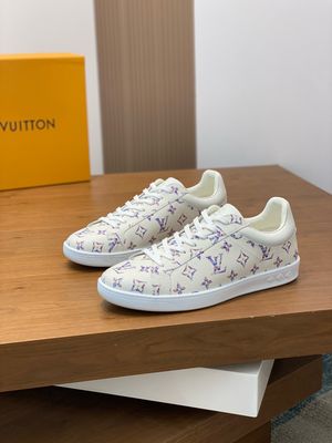 Louis Vuitton men shoes OUA06