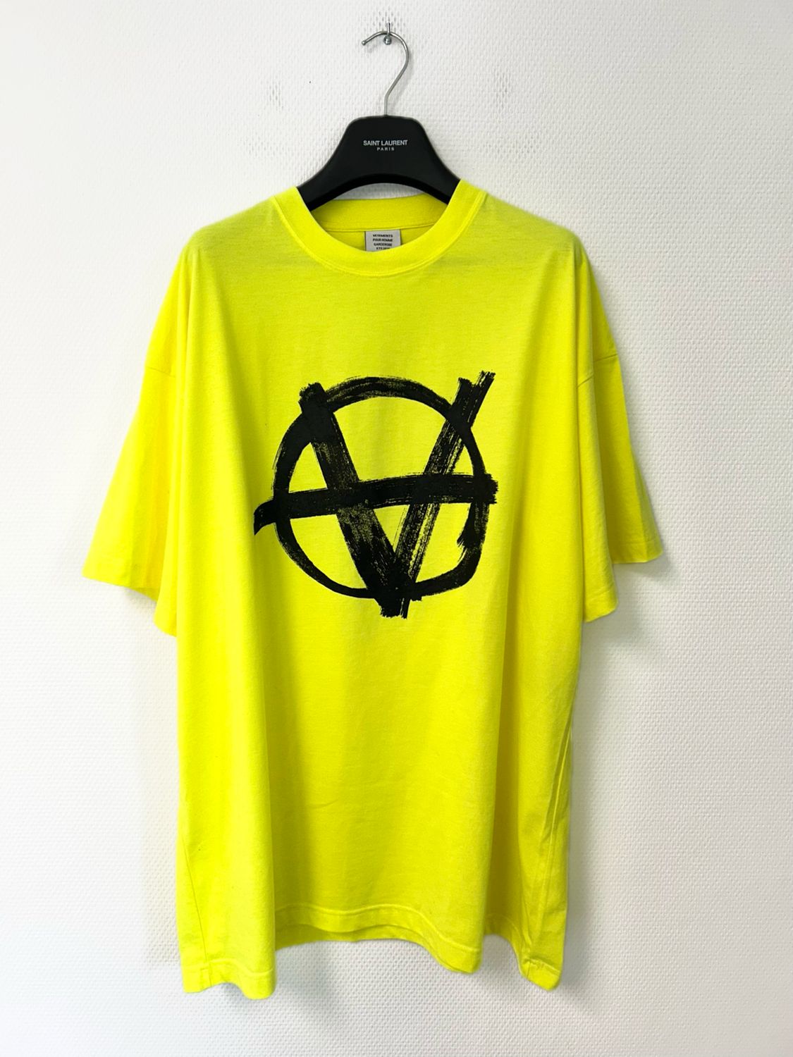 Vetements by Guram Gvasalia  SS2020 Anarchy T-Shirt Neon Yellow