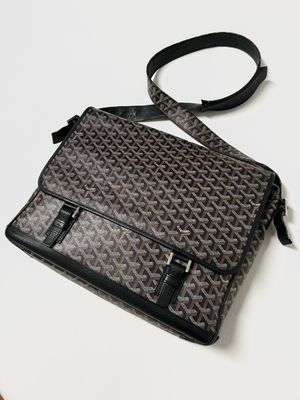 Goyard Grand Bleu GM Messenger Bag Goyard Grand Bleu GM Messenger Bag