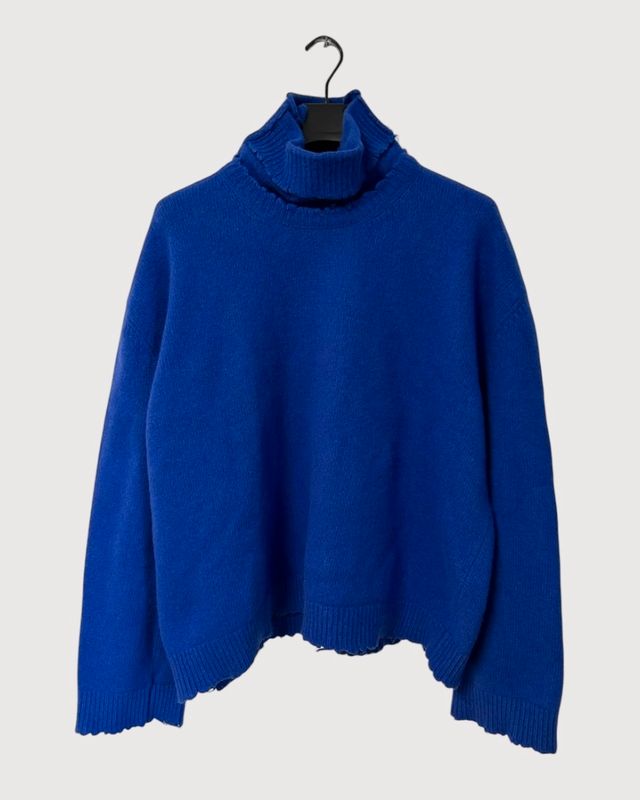 Vetements FW21 Distressed Turtleneck Knit