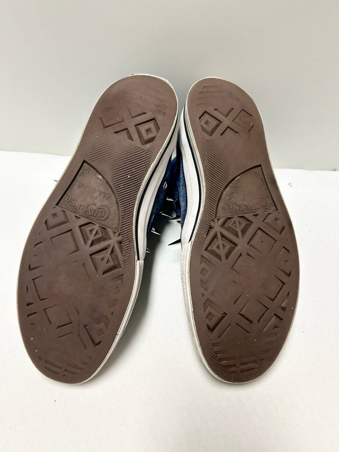 Stüssy x Converse 2017 8-Ball Suede Chucks Reworked