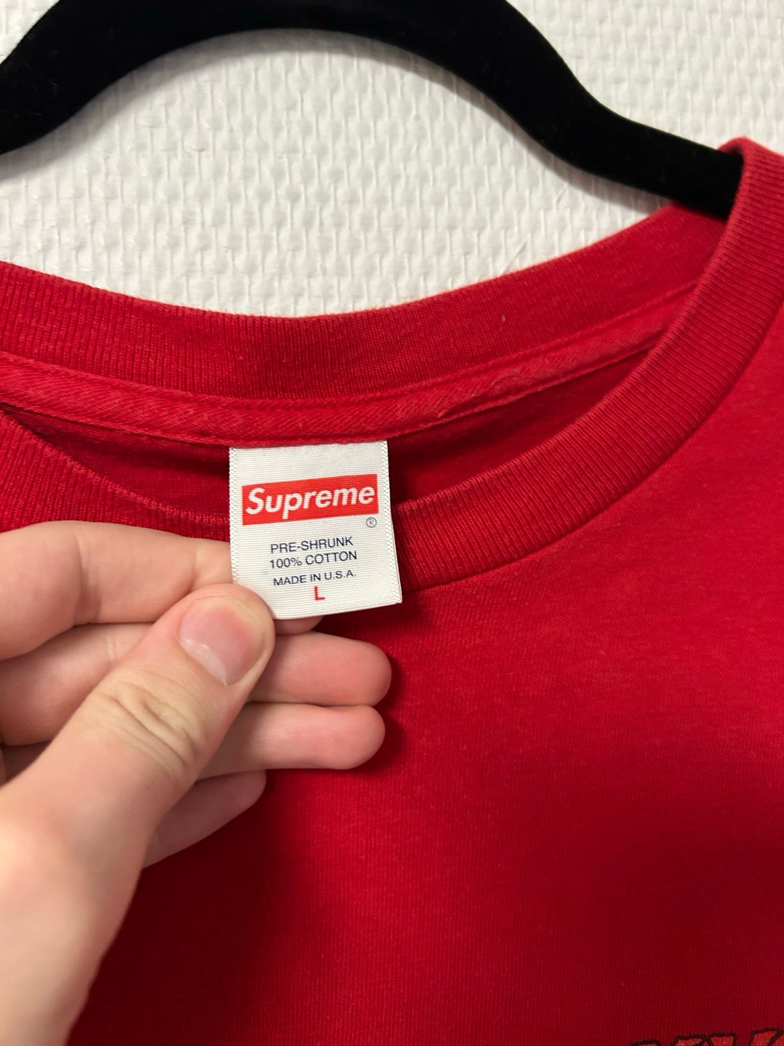 Supreme - SS17 Vampirella Card Tee 