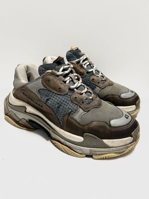 Balenciaga by Demna Gvasalia 2017 Triple S Spiked Balenciaga by Demna Gvasalia 2017 Triple S Spiked